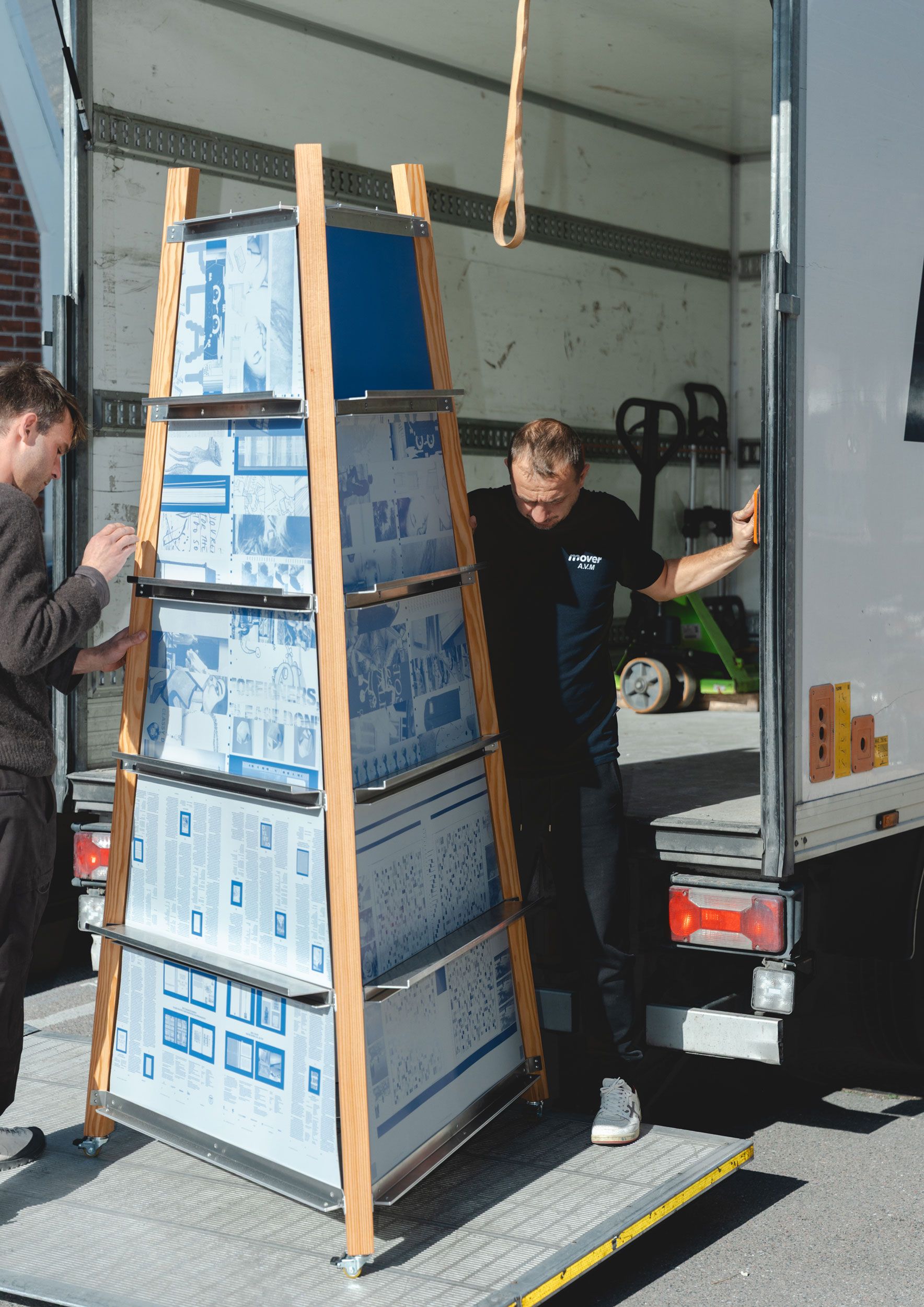 Archial Studies Travelling Bookstand Alexis Mark 72